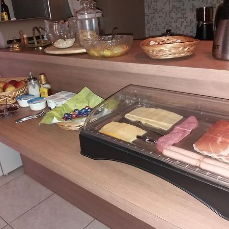 De Aventurijn Bed & Breakfast รีมส์ท ภายนอก รูปภาพ